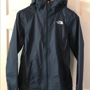 The Northface Women’s Resolve Jacket Navy
